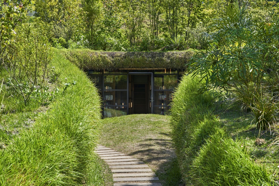 library in the earth by hiroshi nakamura nap
