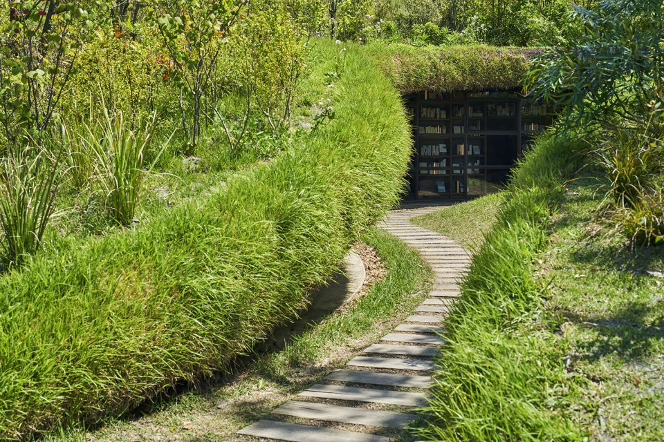 library in the earth by hiroshi nakamura nap