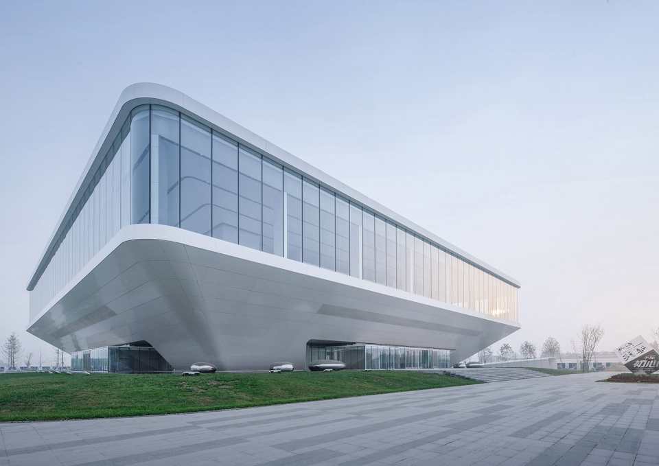 Promotion Center of High Tech Park China by Yunchao Xu Atelier Apeiron SZAD