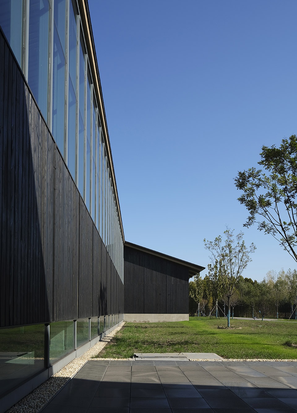 Xiangfen Xingyuan Swimming Pool by Atelier Kai Architects