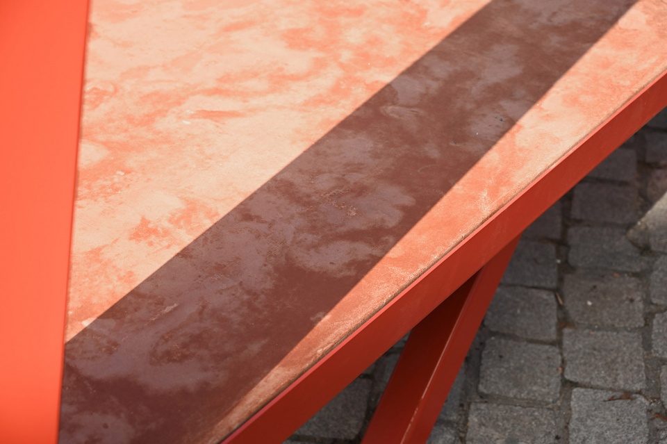 the anamorphic bench by atelier yokyok