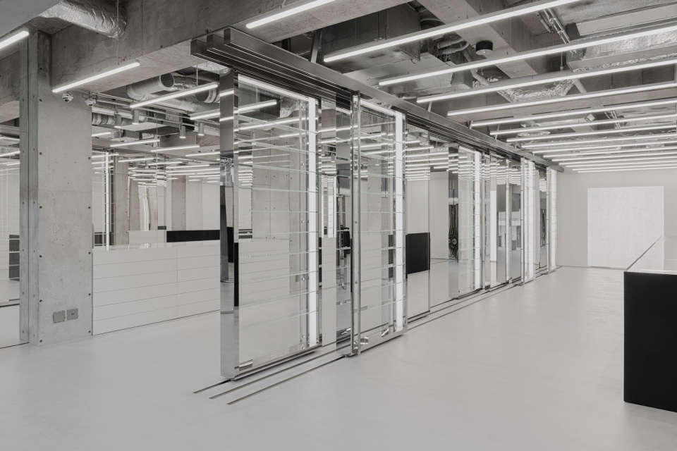 tom wood flagship store by specific generic
