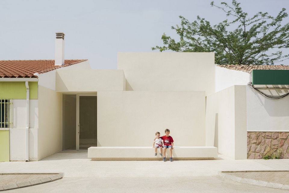 nursery school by iterare arquitectos