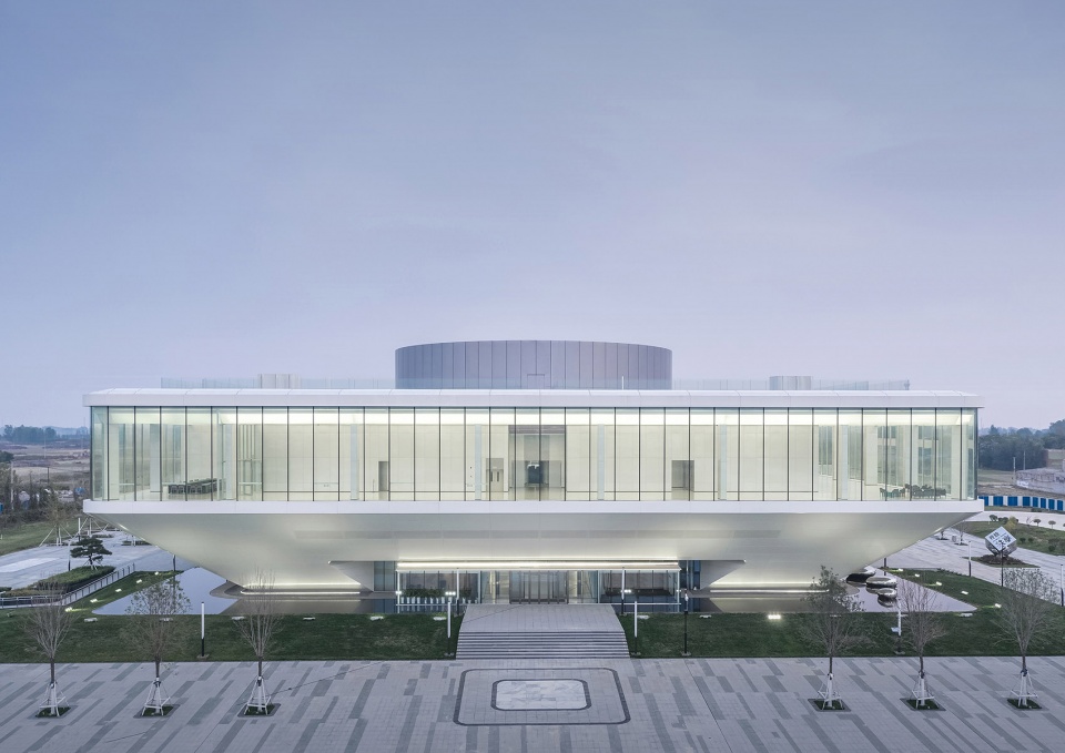 Promotion Center of High Tech Park China by Yunchao Xu Atelier Apeiron SZAD