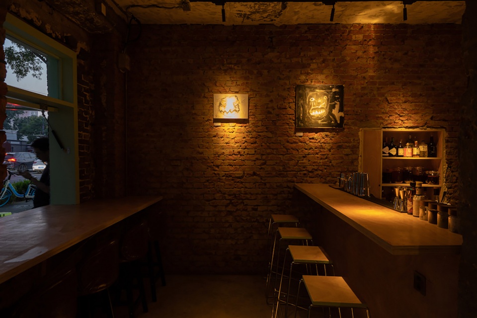 fanglang hutong community bar renovation by masaya kawashima daiki yasai