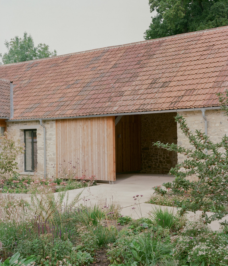wraxall yard by clementine blakemore architects