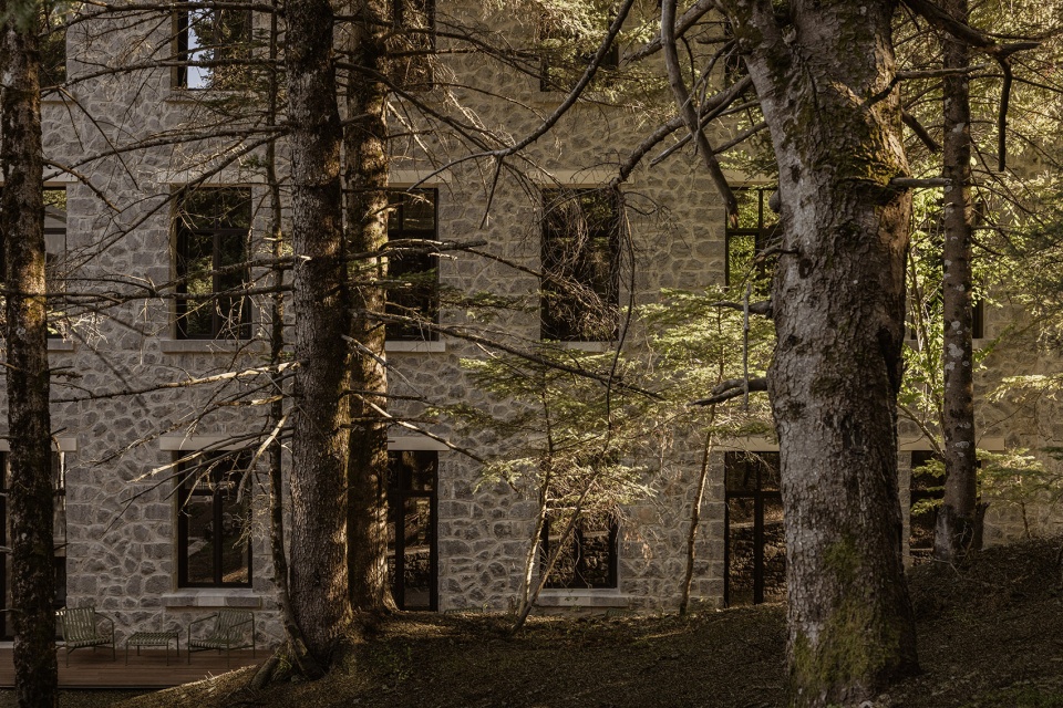manna hotel by k studio