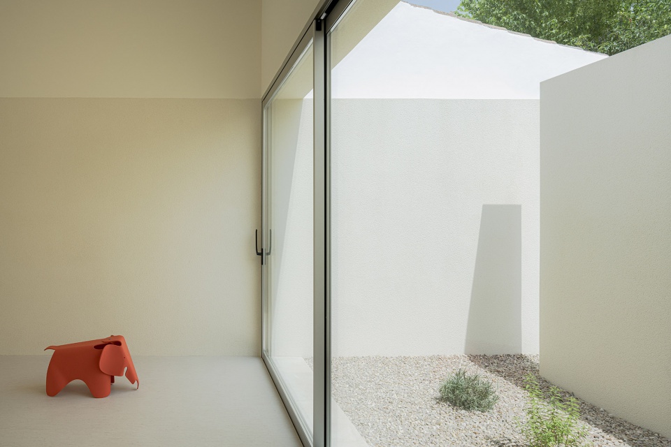 nursery school by iterare arquitectos
