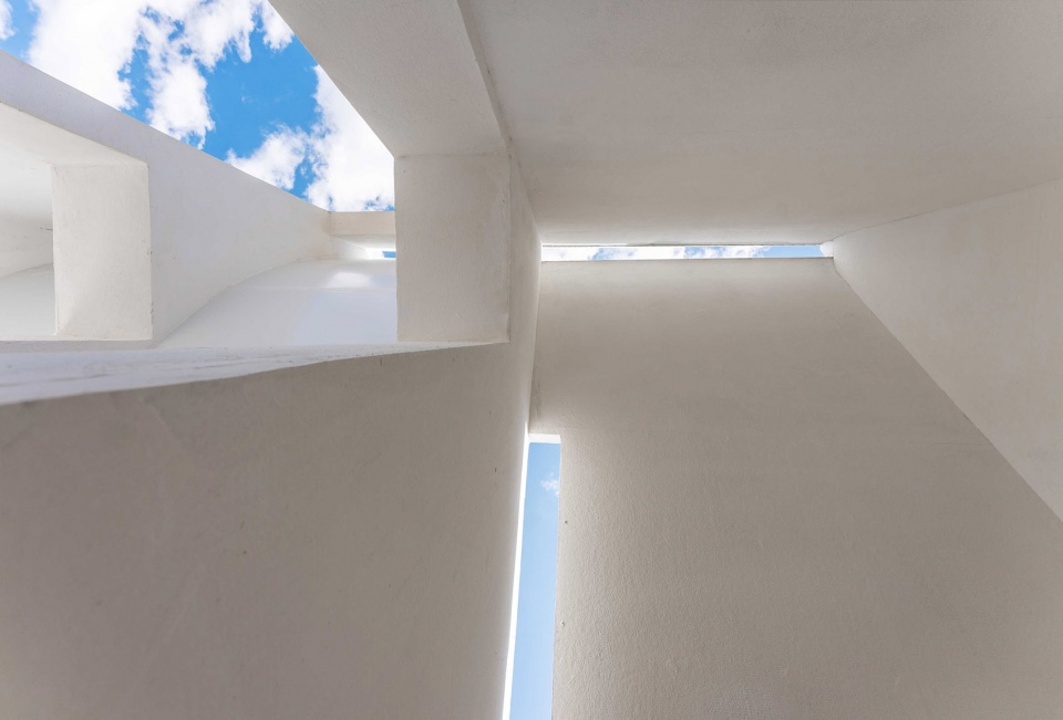 concrete pavilion pumping station by lin architecture l2h