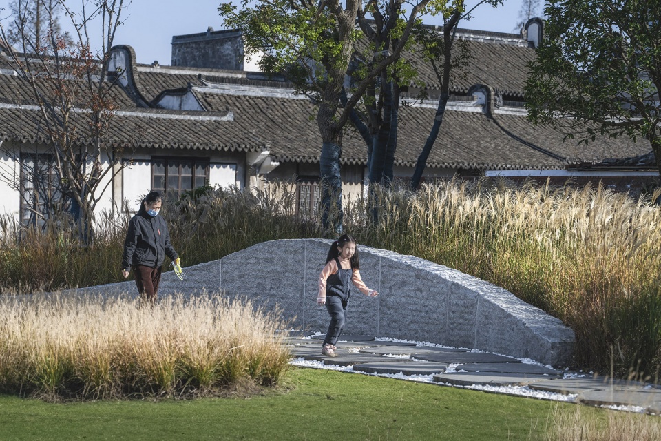 xinchang back garden renovation by udg china