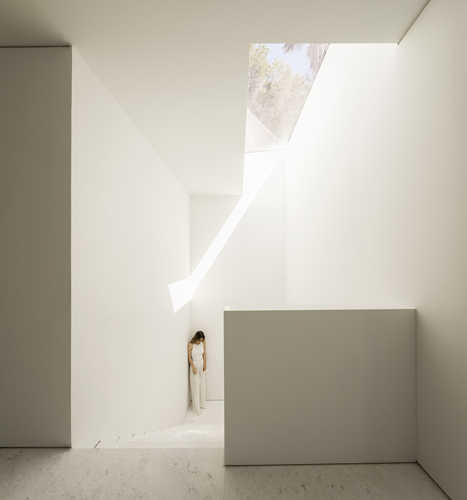 CASA SABATER by FRAN SILVESTRE ARQUITECTOS