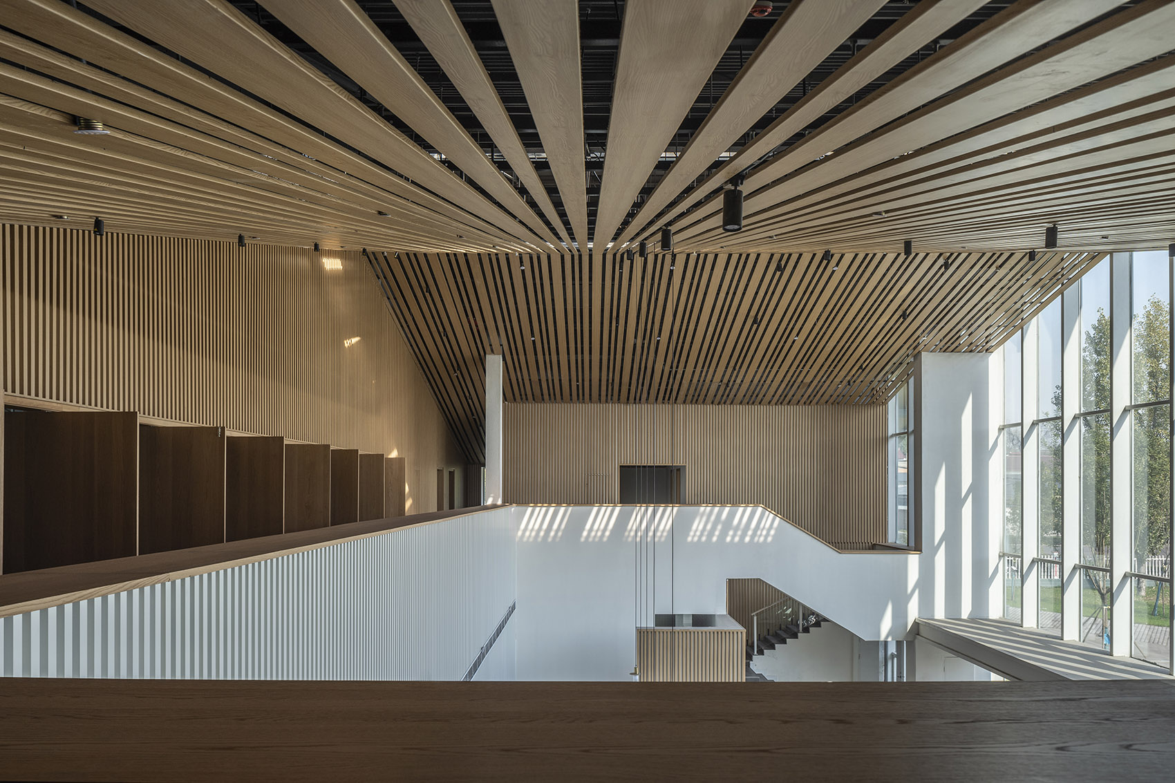 Xiangfen Xingyuan Swimming Pool by Atelier Kai Architects - 谷德设计网