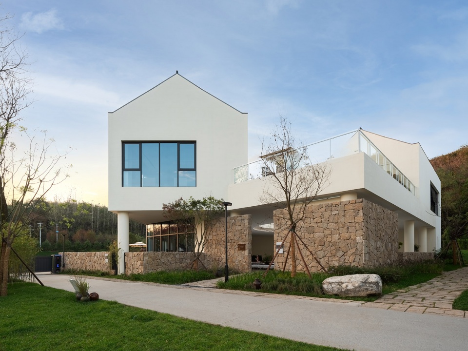 General s hometown Rural Homestay China by Jimude Architects