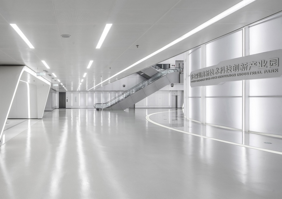 Promotion Center of High Tech Park China by Yunchao Xu Atelier Apeiron SZAD