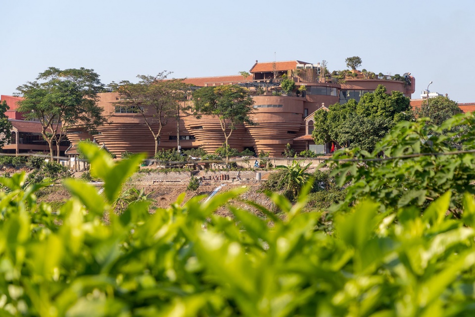 Bat Trang Ceramic Community House 1 1 2 Architects
