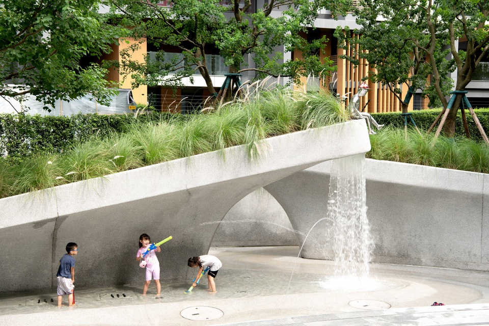 WATERLINE PARK China by Lab D H Shanghai
