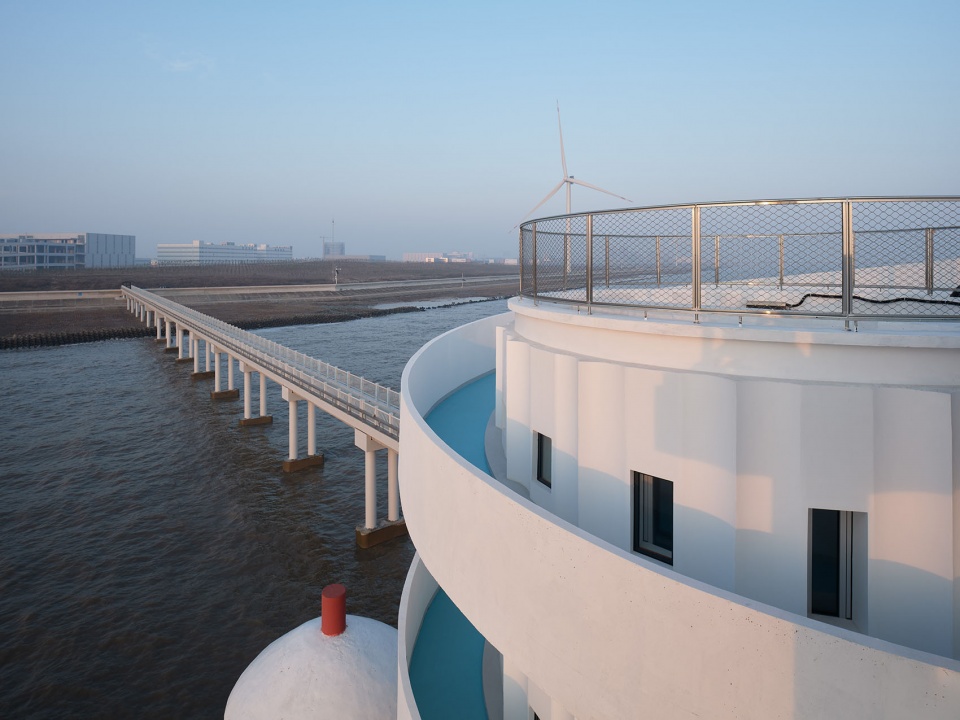 扭转塔和螺旋站 上海海上的生态基础设施 合尘建筑
