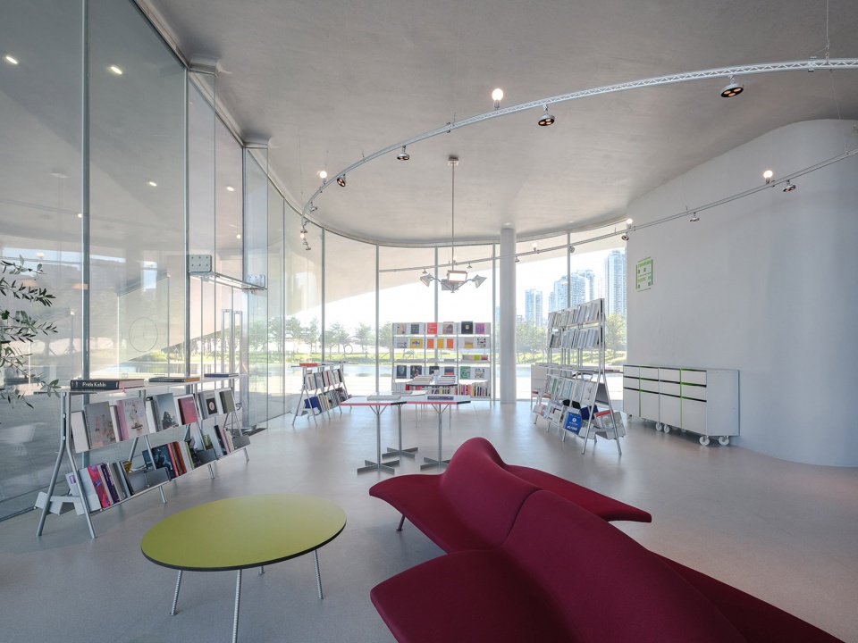 Interior and furniture design of JUANZONG BOOKS cafe by CASE PAVILION