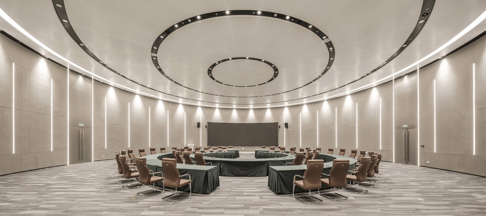 Promotion Center of High Tech Park China by Yunchao Xu Atelier Apeiron SZAD