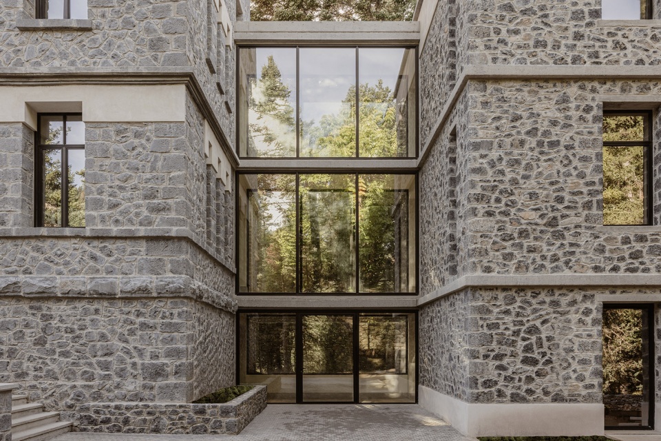 manna hotel by k studio