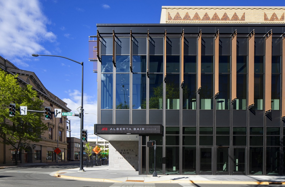 alberta bair theater by cushing terrell