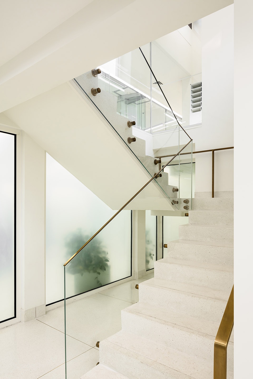 finnish embassy in new delhi by ala architects
