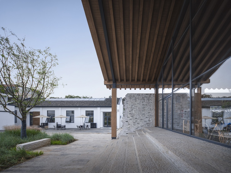 xinchang back garden renovation by udg china