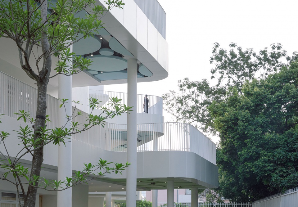 kindergarten of museum forest by atelier apeiron lms