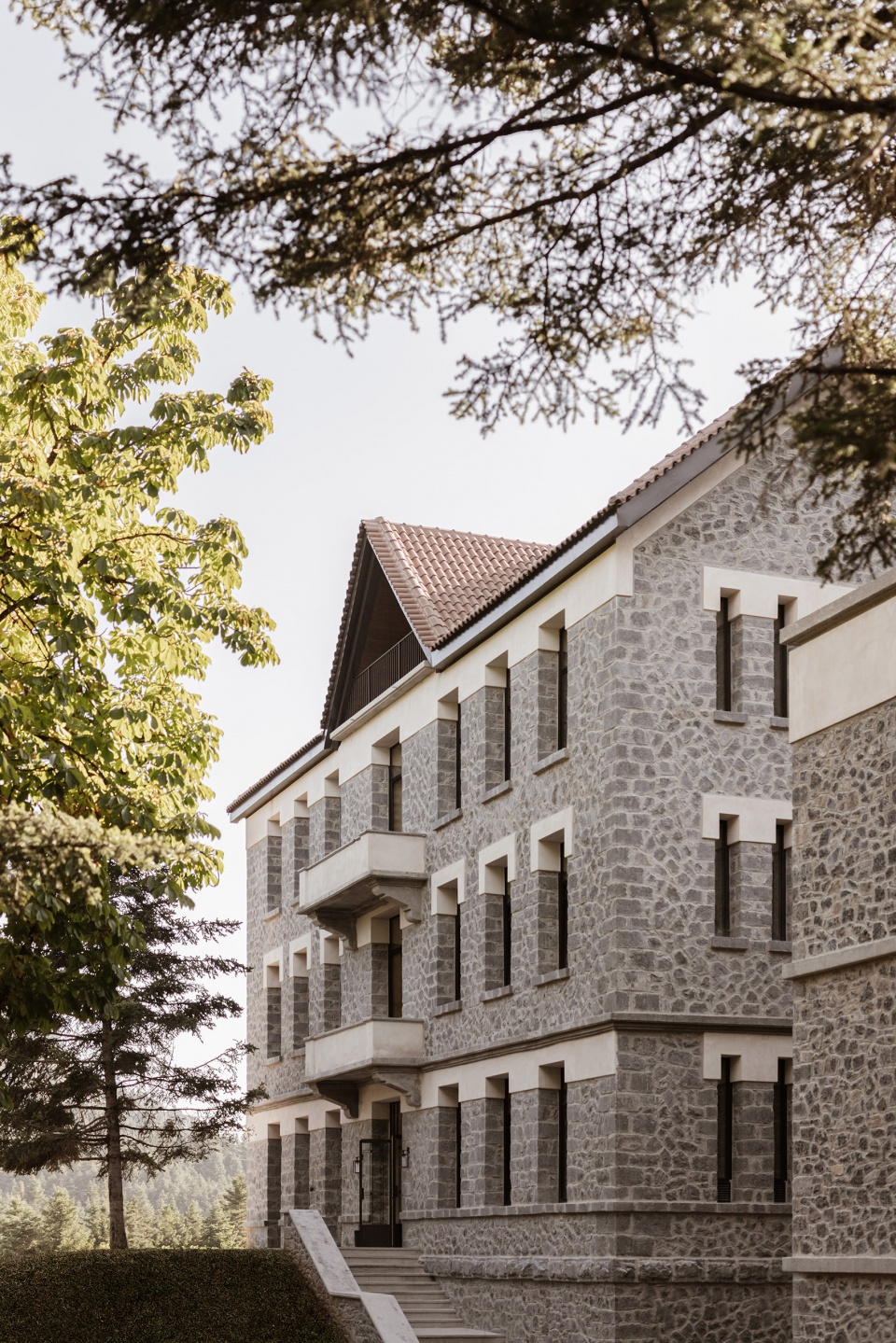 manna hotel by k studio