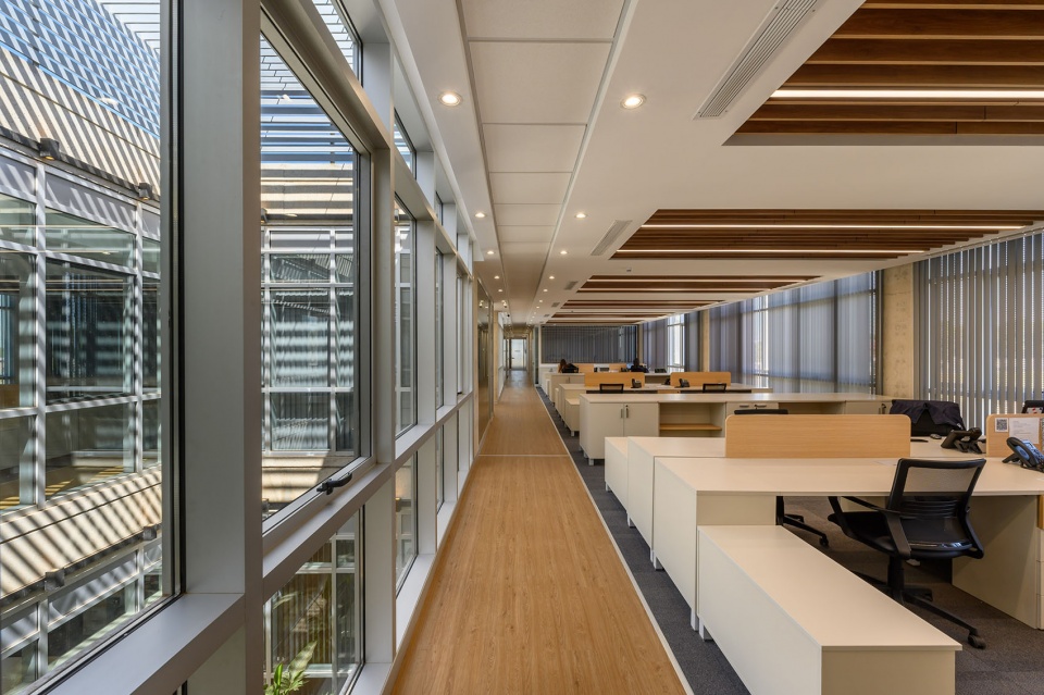 BIOFARMA office building Santiago Viale y Asociados