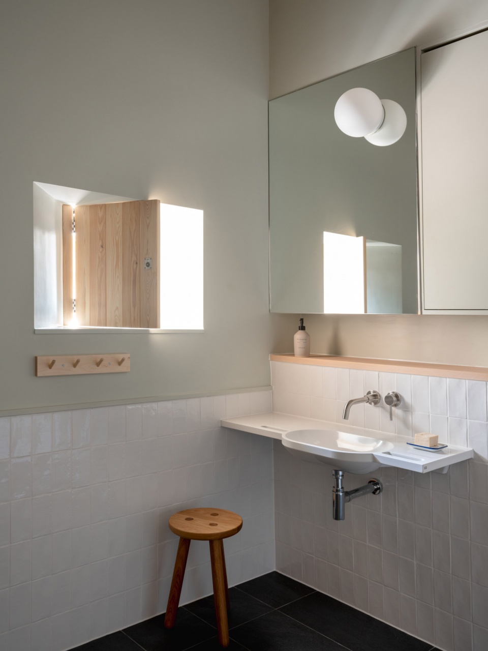 wraxall yard by clementine blakemore architects