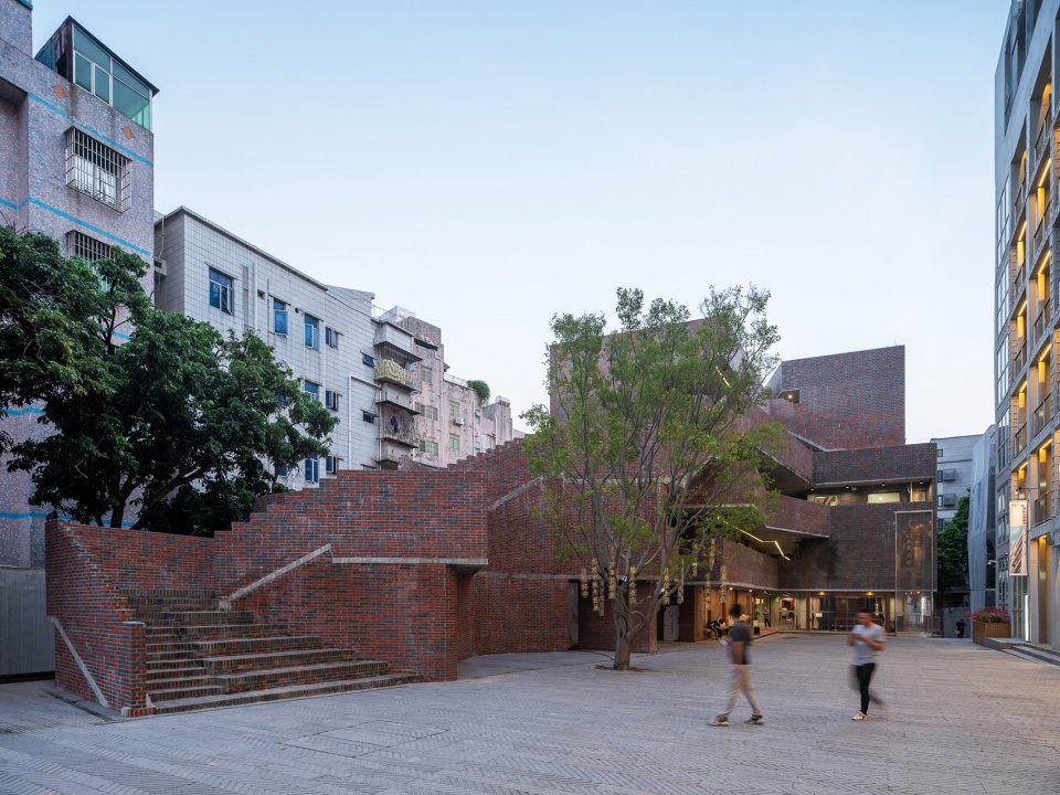 Nantou Neighborhood Center China by FCJZ