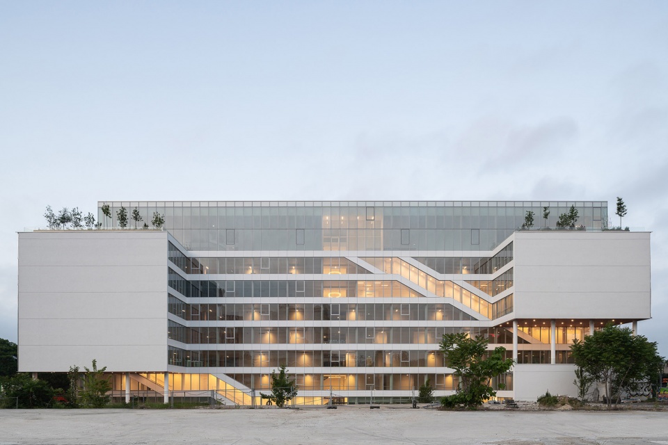 wonder building by coldefy