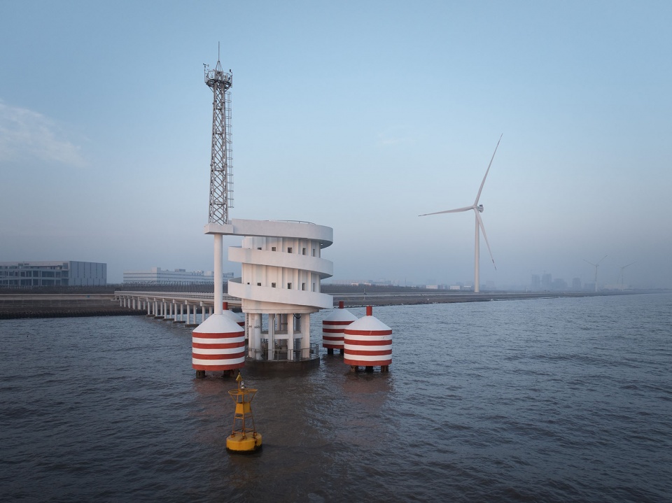 扭转塔和螺旋站 上海海上的生态基础设施 合尘建筑