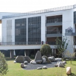 杭州中泰中学建筑设计 / 量子构城设计事务所