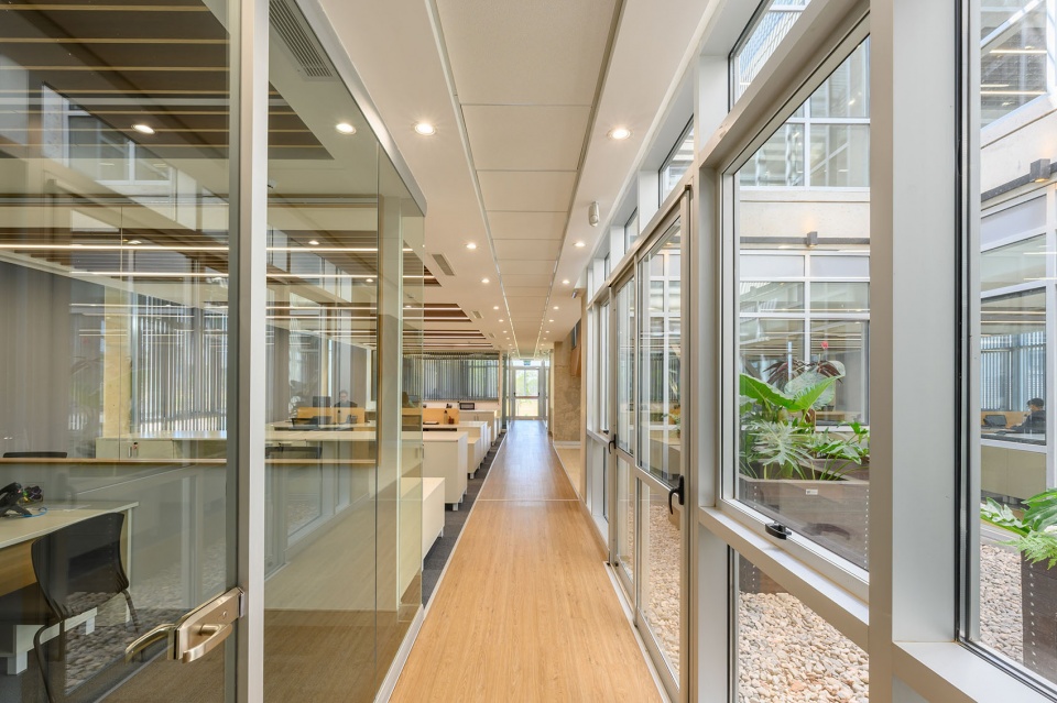 BIOFARMA office building Santiago Viale y Asociados