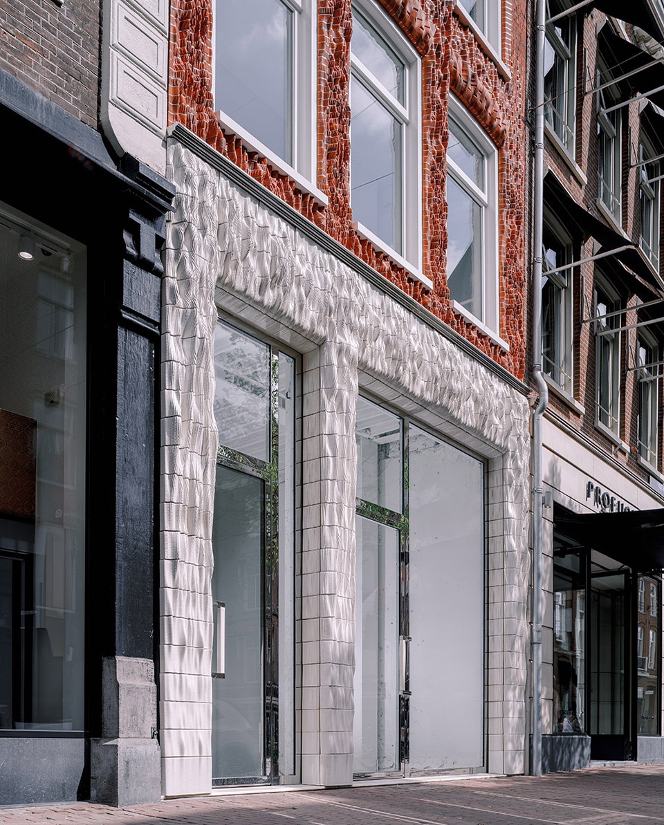 ceramic house by studio rap