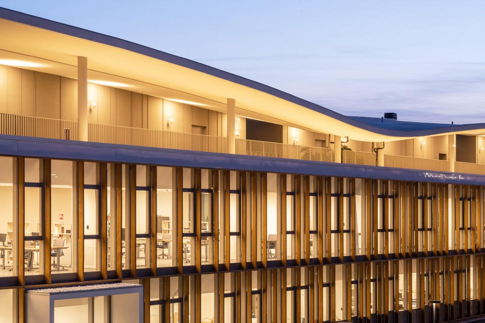 building s r d tetra pak modena campus by zpz partners