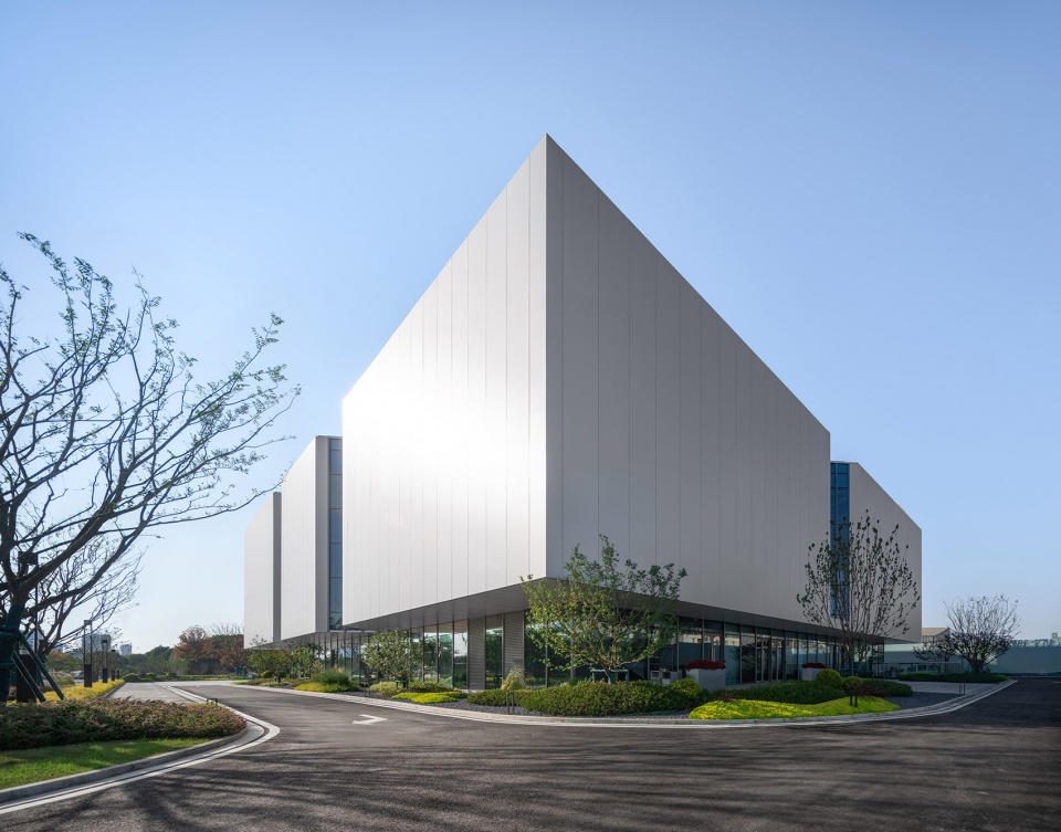 Low Carbon Technology Innovation Promotion Center of the Sino Swiss Low Carbon Eco City by MINAX Architects