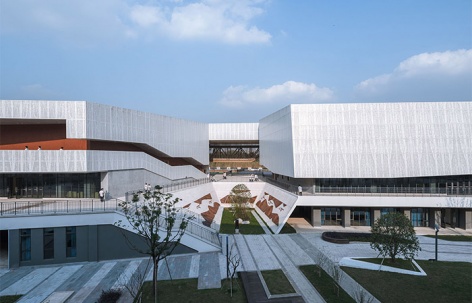 杭州中泰中学建筑设计 / 量子构城设计事务所