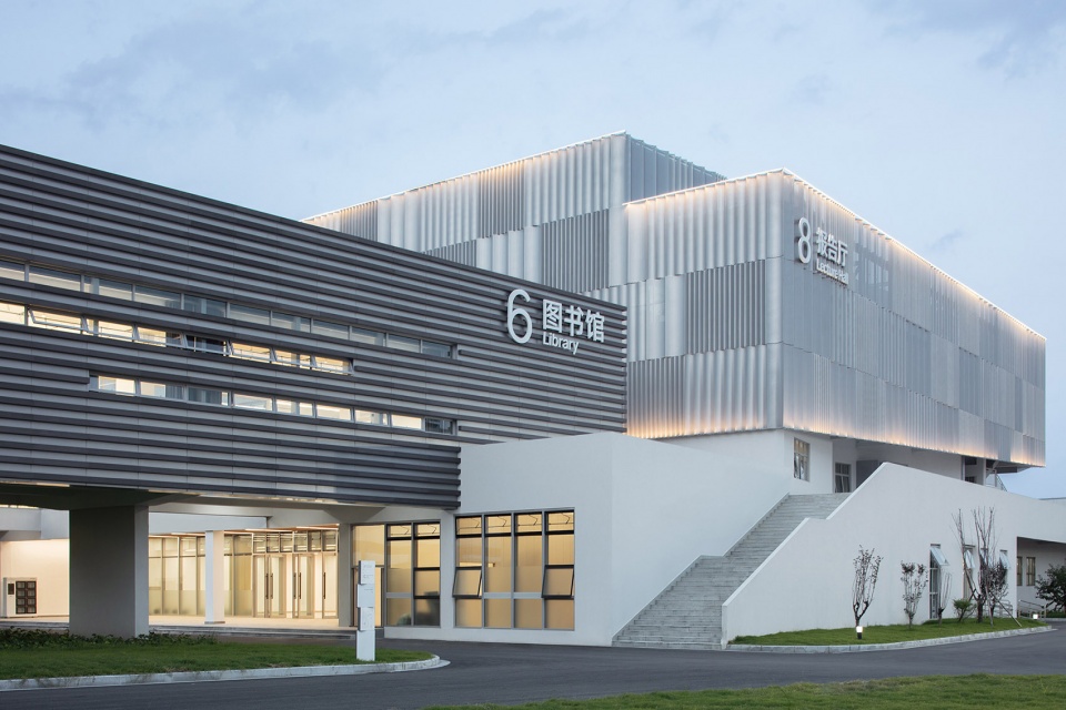 Ningbo Gulin Vocational High School by ARCHIS Design Studio