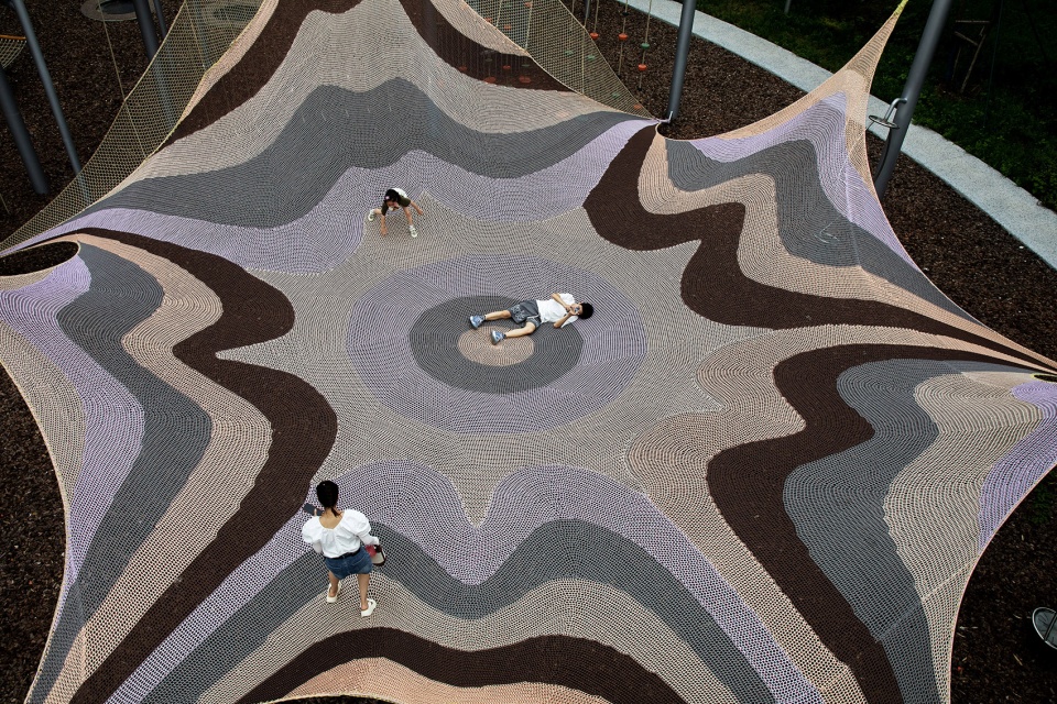 Between the Rain Fengxiangzhou Water Park China by Z T Studio