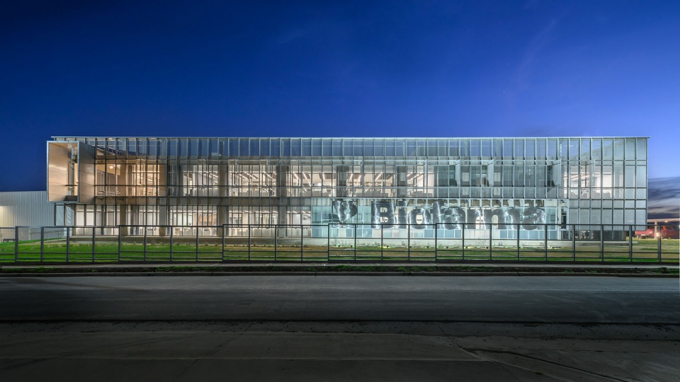 BIOFARMA office building Santiago Viale y Asociados