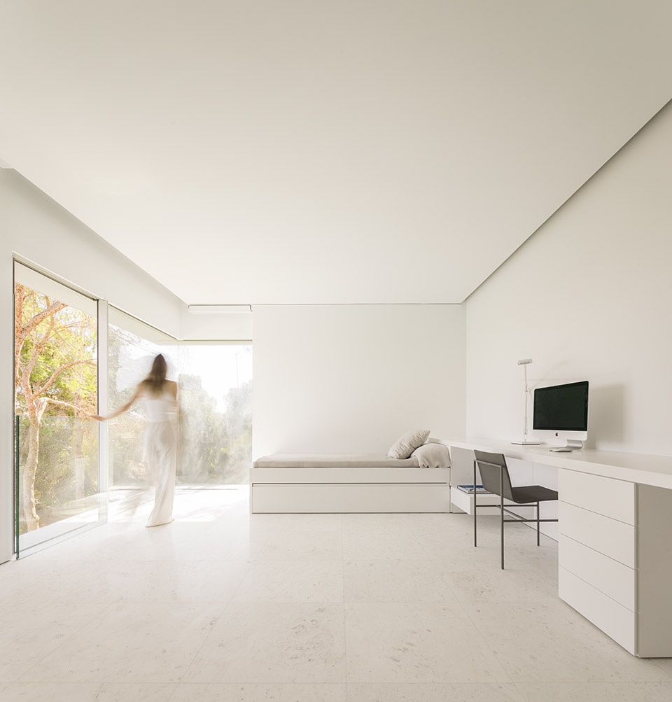 CASA SABATER by FRAN SILVESTRE ARQUITECTOS