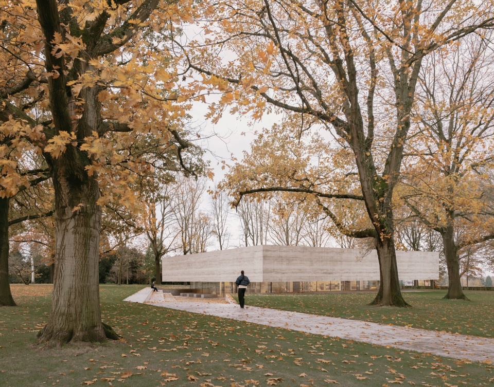 Netherlands American Cemetery Visitor Center KAAN Architecten © Simon Menges