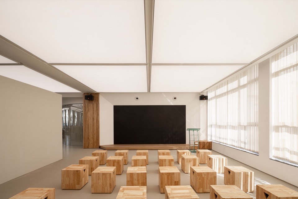 2F 讲堂2 ACTSTUDIO under the eaves by displacement architecture design