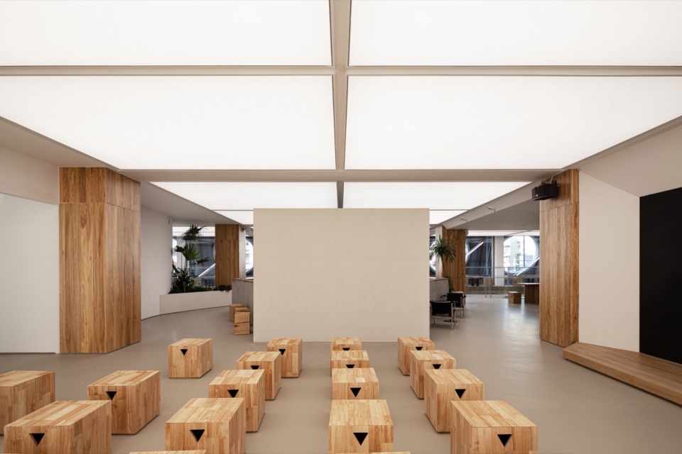 F 讲堂 ACTSTUDIO under the eaves by displacement architecture design