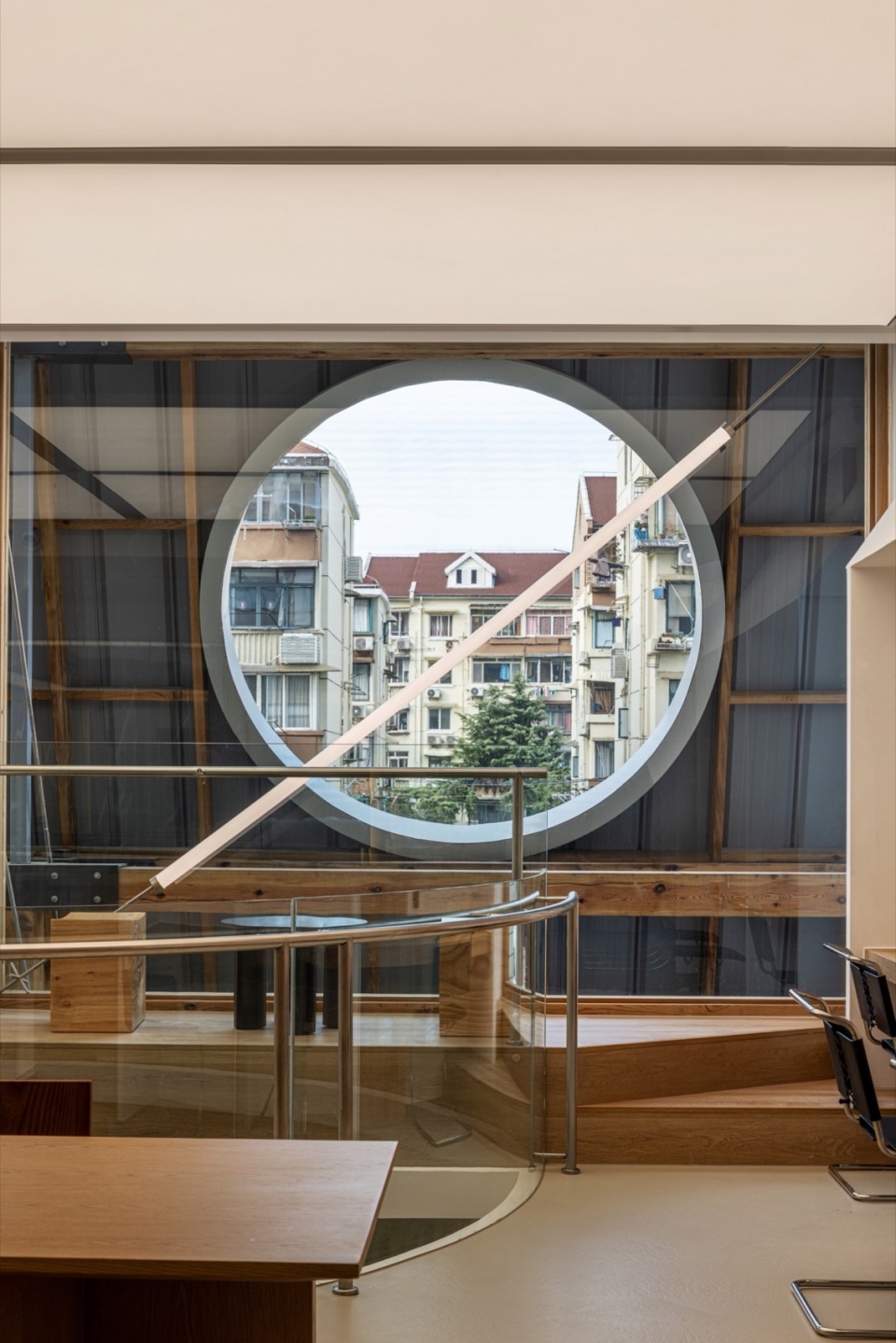 f窗口 ACTSTUDIO under the eaves by displacement architecture design