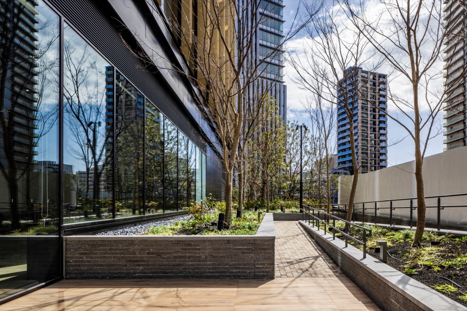 Koji Horiuchi jr meguro marc building by nikken sekkei ltd