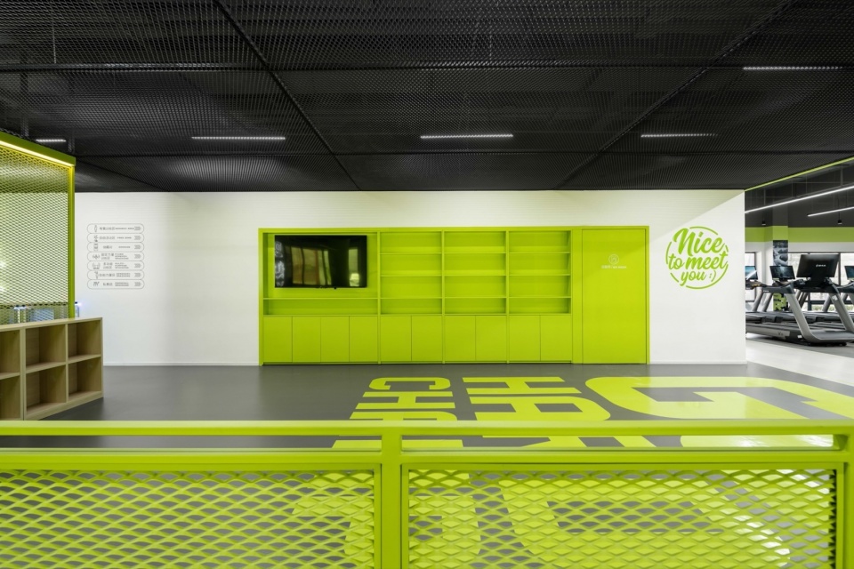 sunpig fitness space design by daga architects